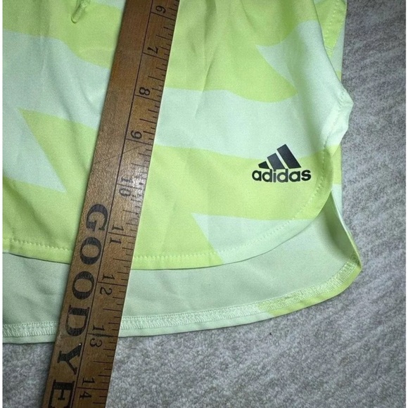 NWT Adidas Women's 4” Run Fast Running Split Shorts Almost Lime Pulse Neon XS - Picture 7 of 9